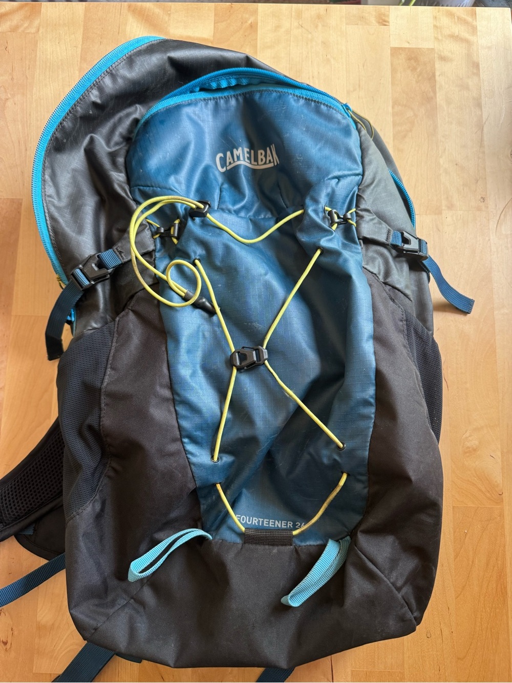 Camelbak Blue & Black Hydration Backpack with Yellow Bungee